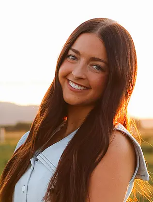 Isabelle — Cosmetologist