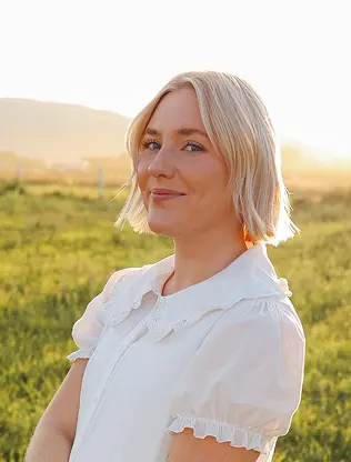 Skyla — Cosmetologist